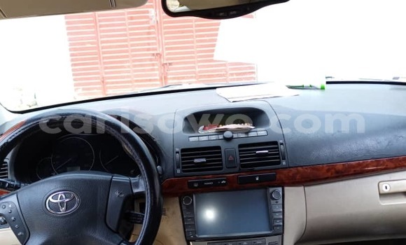 Ra Àlòkù Toyota Avensis Black Ọkọ̀ in Cotonou ni Benin Ra Àlòkù Toyota Avensis Black Ọkọ̀ in Cotonou ni Benin