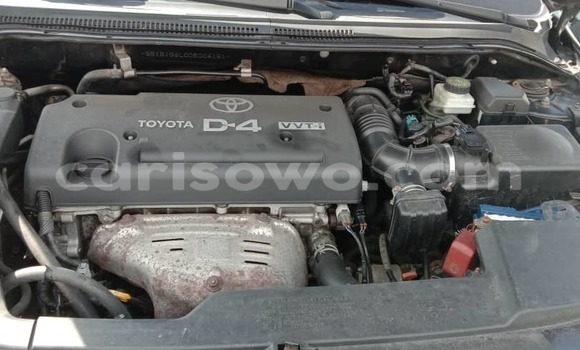 Ra Àlòkù Toyota Avensis Black Ọkọ̀ in Cotonou ni Benin Ra Àlòkù Toyota Avensis Black Ọkọ̀ in Cotonou ni Benin