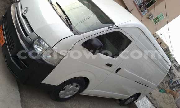 Acheter Occasion Voiture Toyota Hiace Blanc à Cotonou, Benin Acheter Occasion Voiture Toyota Hiace Blanc à Cotonou, Benin