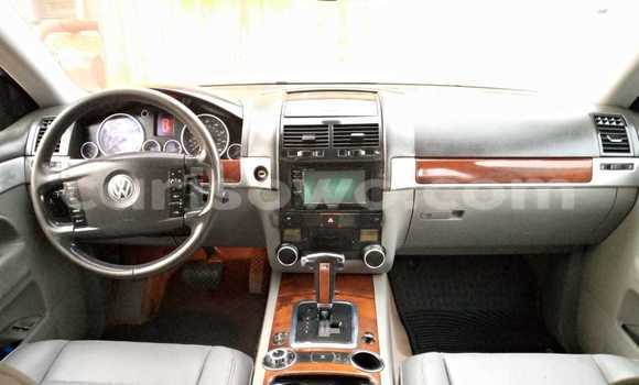 Ra Àlòkù Volkswagen Touareg Silver Ọkọ̀ in Cotonou ni Benin Ra Àlòkù Volkswagen Touareg Silver Ọkọ̀ in Cotonou ni Benin