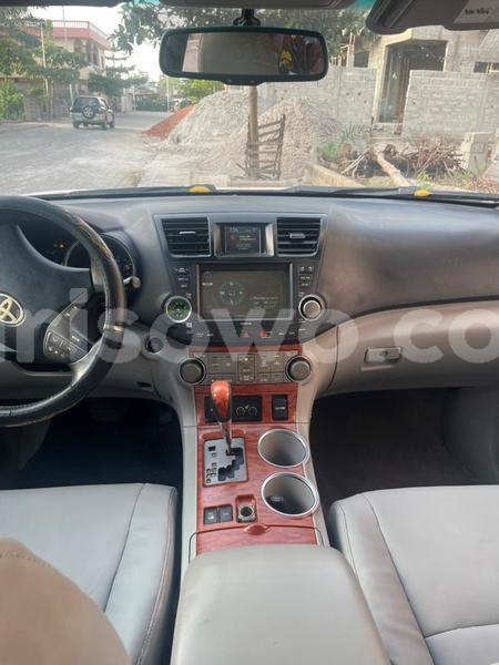 Big with watermark toyota highlander benin cotonou 20250