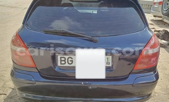 Sayi Na hannu Nissan Almera Blue Mota in Cotonou a Benin