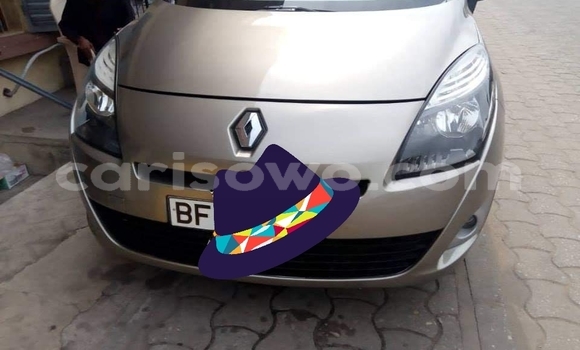 Sayi Na hannu Renault Scenic Azurfa Mota in Cotonou a Benin Sayi Na hannu Renault Scenic Azurfa Mota in Cotonou a Benin