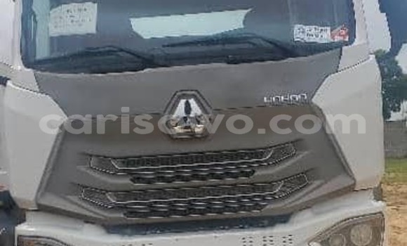 Ra Àlòkù Holden Caprice Silver Ọkọ̀ in Cotonou ni Benin