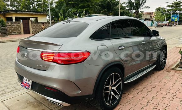 Ra Àlòkù Mercedes-Benz GLE Silver Ọkọ̀ in Cotonou ni Benin Ra Àlòkù Mercedes-Benz GLE Silver Ọkọ̀ in Cotonou ni Benin