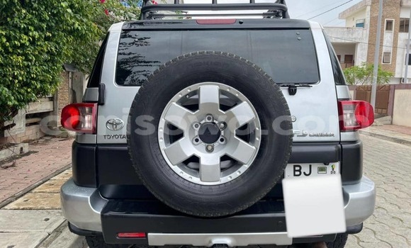 Buy Used Toyota FJ Cruiser Silver Car in Cotonou in Benign Buy Used Toyota FJ Cruiser Silver Car in Cotonou in Benign