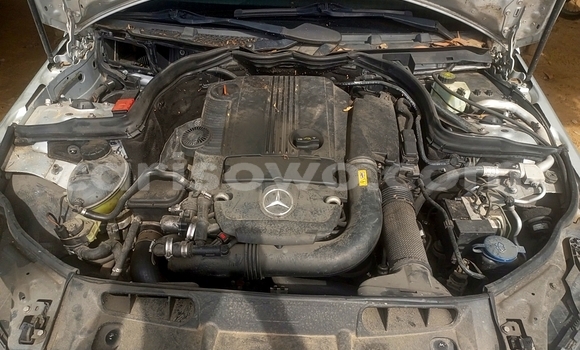 Acheter Occasion Voiture Mercedes-Benz C–Class Gris à Cotonou, Benin Acheter Occasion Voiture Mercedes-Benz C–Class Gris à Cotonou, Benin