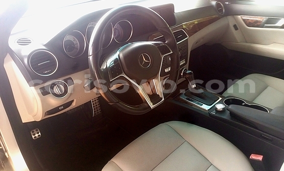 Acheter Occasion Voiture Mercedes-Benz C–Class Gris à Cotonou, Benin Acheter Occasion Voiture Mercedes-Benz C–Class Gris à Cotonou, Benin