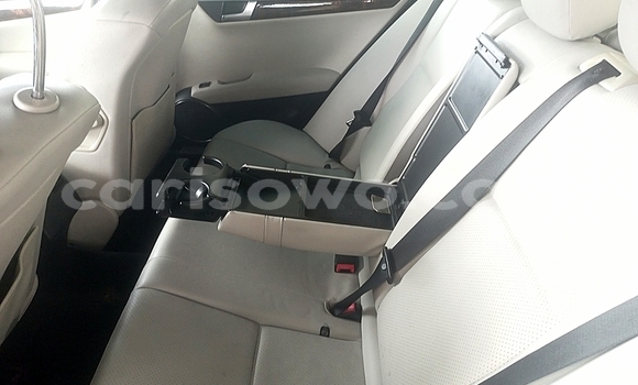 Acheter Occasion Voiture Mercedes-Benz C–Class Gris à Cotonou, Benin Acheter Occasion Voiture Mercedes-Benz C–Class Gris à Cotonou, Benin