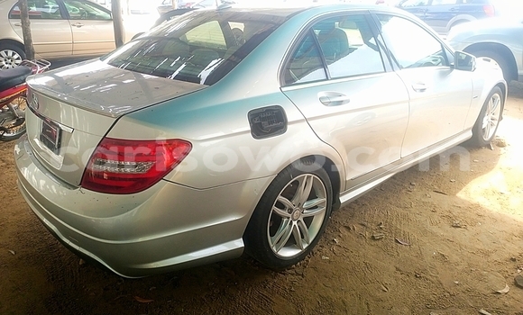 Acheter Occasion Voiture Mercedes-Benz C–Class Gris à Cotonou, Benin Acheter Occasion Voiture Mercedes-Benz C–Class Gris à Cotonou, Benin