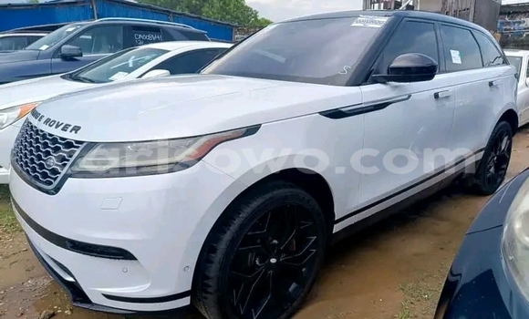 Sayi Na hannu Range Rover Range Rover White Mota in Cotonou a Benin Sayi Na hannu Range Rover Range Rover White Mota in Cotonou a Benin