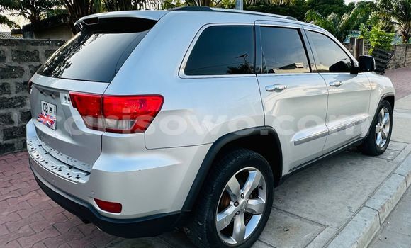 Acheter Occasion Voiture Jeep Grand Cherokee Gris à Cotonou, Benin Acheter Occasion Voiture Jeep Grand Cherokee Gris à Cotonou, Benin