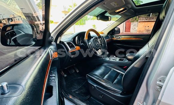 Acheter Occasion Voiture Jeep Grand Cherokee Gris à Cotonou, Benin Acheter Occasion Voiture Jeep Grand Cherokee Gris à Cotonou, Benin