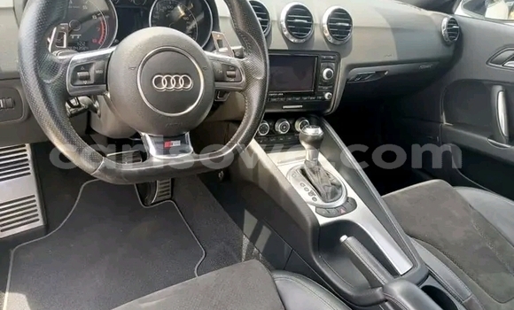 Sayi Na hannu Audi TT White Mota in Cotonou a Benin Sayi Na hannu Audi TT White Mota in Cotonou a Benin