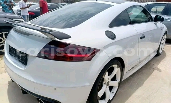 Sayi Na hannu Audi TT White Mota in Cotonou a Benin Sayi Na hannu Audi TT White Mota in Cotonou a Benin