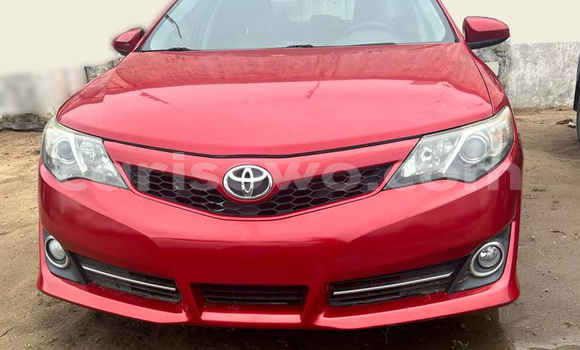 Ra Àlòkù Toyota Camry Red Ọkọ̀ in Cotonou ni Benin Ra Àlòkù Toyota Camry Red Ọkọ̀ in Cotonou ni Benin