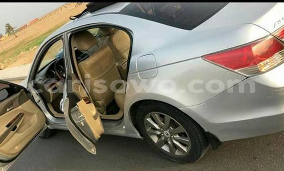 Buy Used Toyota Avalon Silver Car in Cotonou in Benign Buy Used Toyota Avalon Silver Car in Cotonou in Benign