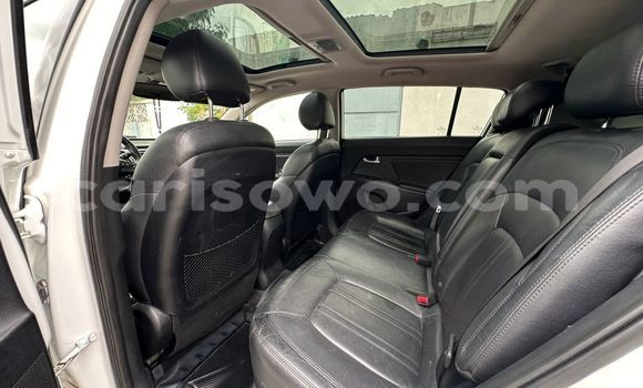 Buy Used Kia Sportage White Car in Cotonou in Benign Buy Used Kia Sportage White Car in Cotonou in Benign