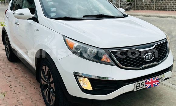 Buy Used Kia Sportage White Car in Cotonou in Benign Buy Used Kia Sportage White Car in Cotonou in Benign