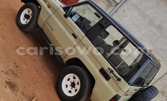 Sayi Na hannu Toyota Land Cruiser Sauran Mota in Cotonou a Benin Sayi Na hannu Toyota Land Cruiser Sauran Mota in Cotonou a Benin