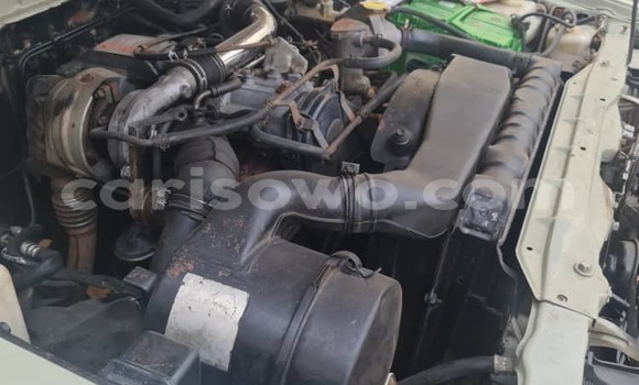 Sayi Na hannu Toyota Land Cruiser Sauran Mota in Cotonou a Benin Sayi Na hannu Toyota Land Cruiser Sauran Mota in Cotonou a Benin