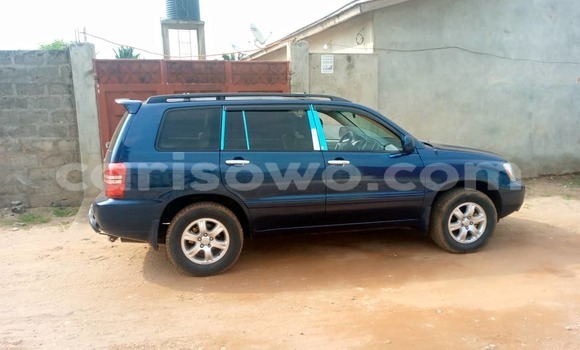 Ra Àlòkù Toyota Highlander Blue Ọkọ̀ in Cotonou ni Benin Ra Àlòkù Toyota Highlander Blue Ọkọ̀ in Cotonou ni Benin