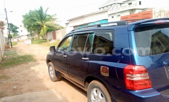 Ra Àlòkù Toyota Highlander Blue Ọkọ̀ in Cotonou ni Benin Ra Àlòkù Toyota Highlander Blue Ọkọ̀ in Cotonou ni Benin