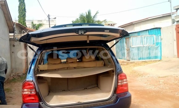 Ra Àlòkù Toyota Highlander Blue Ọkọ̀ in Cotonou ni Benin Ra Àlòkù Toyota Highlander Blue Ọkọ̀ in Cotonou ni Benin