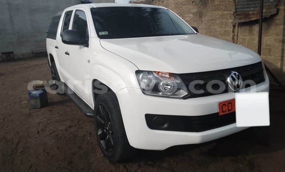 Ra Àlòkù Volkswagen Amarok funfun Ọkọ̀ in Cotonou ni Benin