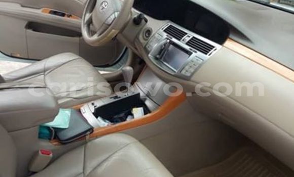 Buy Used Toyota Avalon White Car in Cotonou in Benign Buy Used Toyota Avalon White Car in Cotonou in Benign