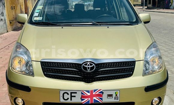 Acheter Occasion Voiture Toyota Corolla Verso Vert à Cotonou, Benin