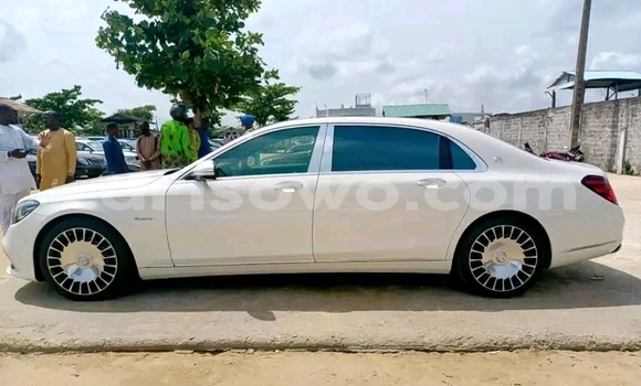Acheter Occasion Voiture Mercedes-Benz Maybach S-klasse Blanc à Cotonou, Benin Acheter Occasion Voiture Mercedes-Benz Maybach S-klasse Blanc à Cotonou, Benin