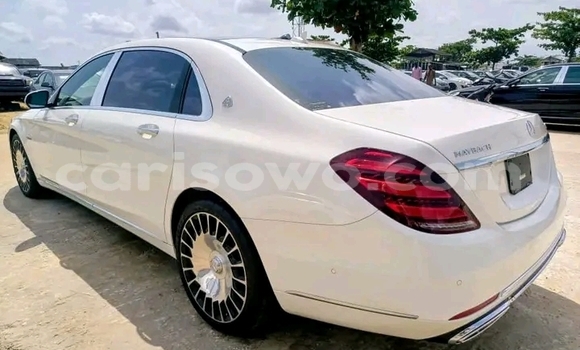 Acheter Occasion Voiture Mercedes-Benz Maybach S-klasse Blanc à Cotonou, Benin Acheter Occasion Voiture Mercedes-Benz Maybach S-klasse Blanc à Cotonou, Benin