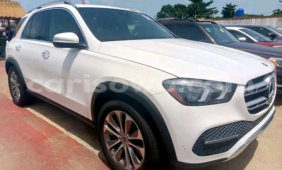 Acheter Occasion Voiture Mercedes-Benz GLE Blanc à Cotonou, Benin Acheter Occasion Voiture Mercedes-Benz GLE Blanc à Cotonou, Benin