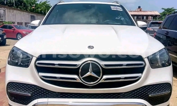 Acheter Occasion Voiture Mercedes-Benz GLE Blanc à Cotonou, Benin Acheter Occasion Voiture Mercedes-Benz GLE Blanc à Cotonou, Benin