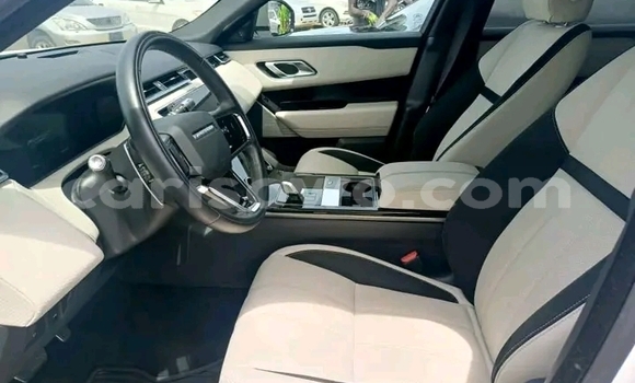 Sayi Na hannu Range Rover Range Rover White Mota in Cotonou a Benin Sayi Na hannu Range Rover Range Rover White Mota in Cotonou a Benin