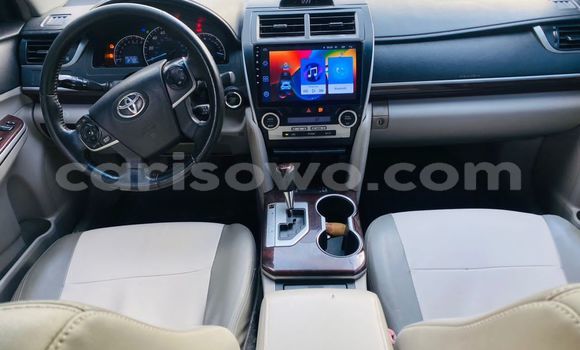 Sayi Na hannu Toyota Camry White Mota in Cotonou a Benin Sayi Na hannu Toyota Camry White Mota in Cotonou a Benin