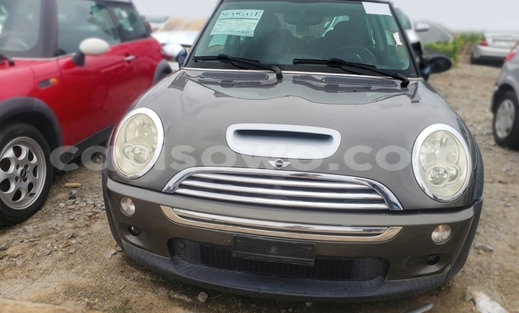 Sayi Na hannu MINI Cooper Azurfa Mota in Cotonou a Benin Sayi Na hannu MINI Cooper Azurfa Mota in Cotonou a Benin