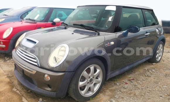 Sayi Na hannu MINI Cooper Azurfa Mota in Cotonou a Benin Sayi Na hannu MINI Cooper Azurfa Mota in Cotonou a Benin