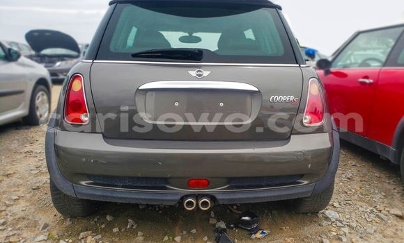 Sayi Na hannu MINI Cooper Azurfa Mota in Cotonou a Benin Sayi Na hannu MINI Cooper Azurfa Mota in Cotonou a Benin