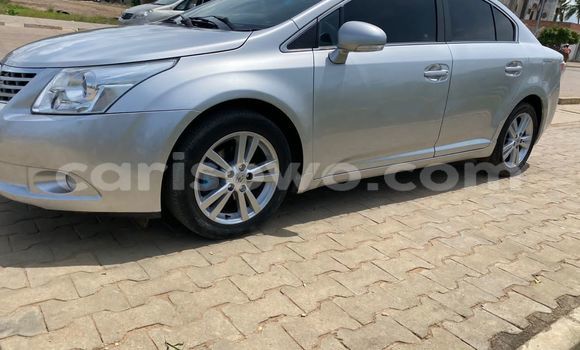 Ra Àlòkù Toyota Avensis Silver Ọkọ̀ in Cotonou ni Benin Ra Àlòkù Toyota Avensis Silver Ọkọ̀ in Cotonou ni Benin