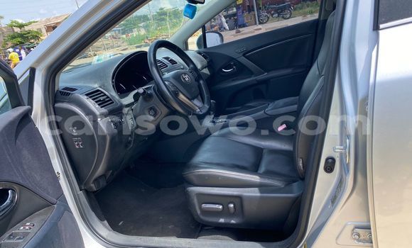 Ra Àlòkù Toyota Avensis Silver Ọkọ̀ in Cotonou ni Benin Ra Àlòkù Toyota Avensis Silver Ọkọ̀ in Cotonou ni Benin