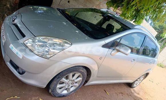 Acheter Occasion Voiture Toyota Corolla Verso Autre à Cotonou, Benin Acheter Occasion Voiture Toyota Corolla Verso Autre à Cotonou, Benin