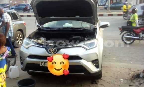 Sayi Na hannu Toyota RAV4 Sauran Mota in Cotonou a Benin