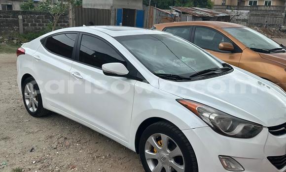 Buy Used Hyundai Elantra White Car in Cotonou in Benign