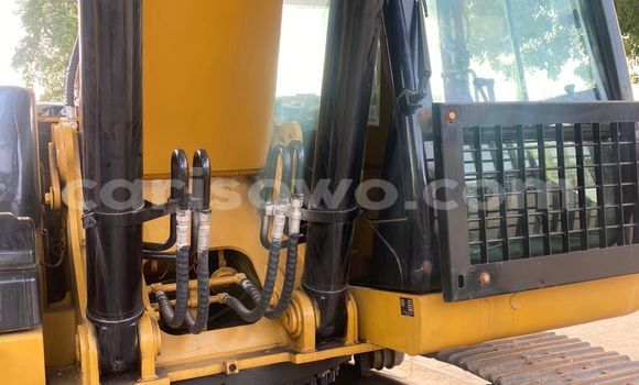 Acheter Occasion Utilitaire Caterpillar 120 Autre à Cotonou, Benin Acheter Occasion Utilitaire Caterpillar 120 Autre à Cotonou, Benin