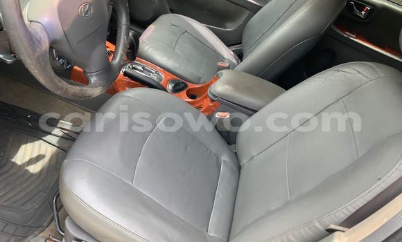 Sayi Na hannu Hyundai Santa Fe Azurfa Mota in Cotonou a Benin Sayi Na hannu Hyundai Santa Fe Azurfa Mota in Cotonou a Benin