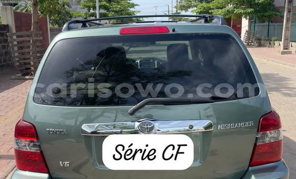 Acheter Occasion Voiture Toyota Highlander Vert à Cotonou, Benin Acheter Occasion Voiture Toyota Highlander Vert à Cotonou, Benin