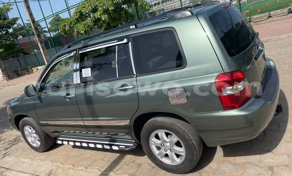 Acheter Occasion Voiture Toyota Highlander Vert à Cotonou, Benin Acheter Occasion Voiture Toyota Highlander Vert à Cotonou, Benin