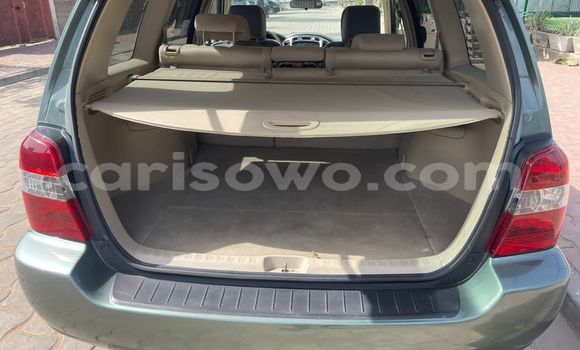 Acheter Occasion Voiture Toyota Highlander Vert à Cotonou, Benin Acheter Occasion Voiture Toyota Highlander Vert à Cotonou, Benin